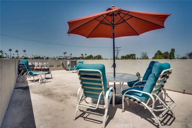 129 Dolphin, Seal Beach, CA 90740