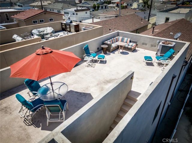 129 Dolphin, Seal Beach, CA 90740