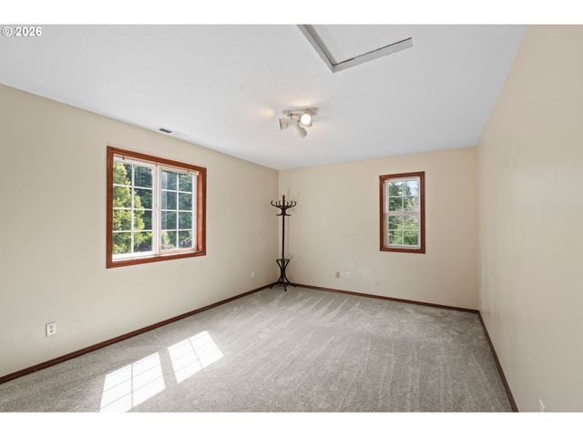 4955 GREEN MOUNTAIN Rd, Kalama, WA 98625
