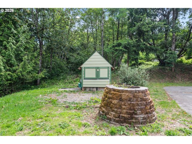 4955 GREEN MOUNTAIN Rd, Kalama, WA 98625