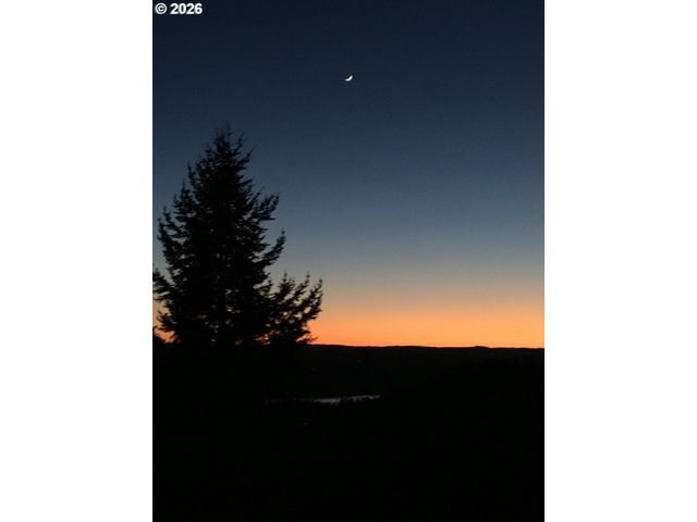 4955 GREEN MOUNTAIN Rd, Kalama, WA 98625