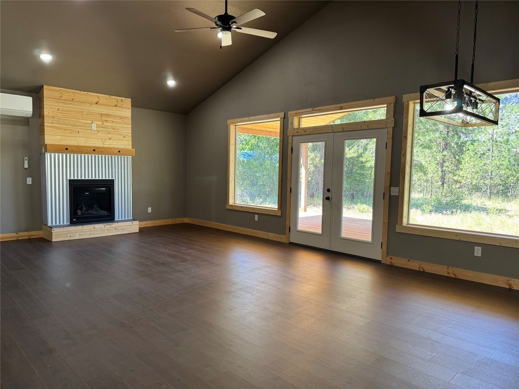 Image 10 of property listing at 10 Panorama Lane, Plains, MT 59859