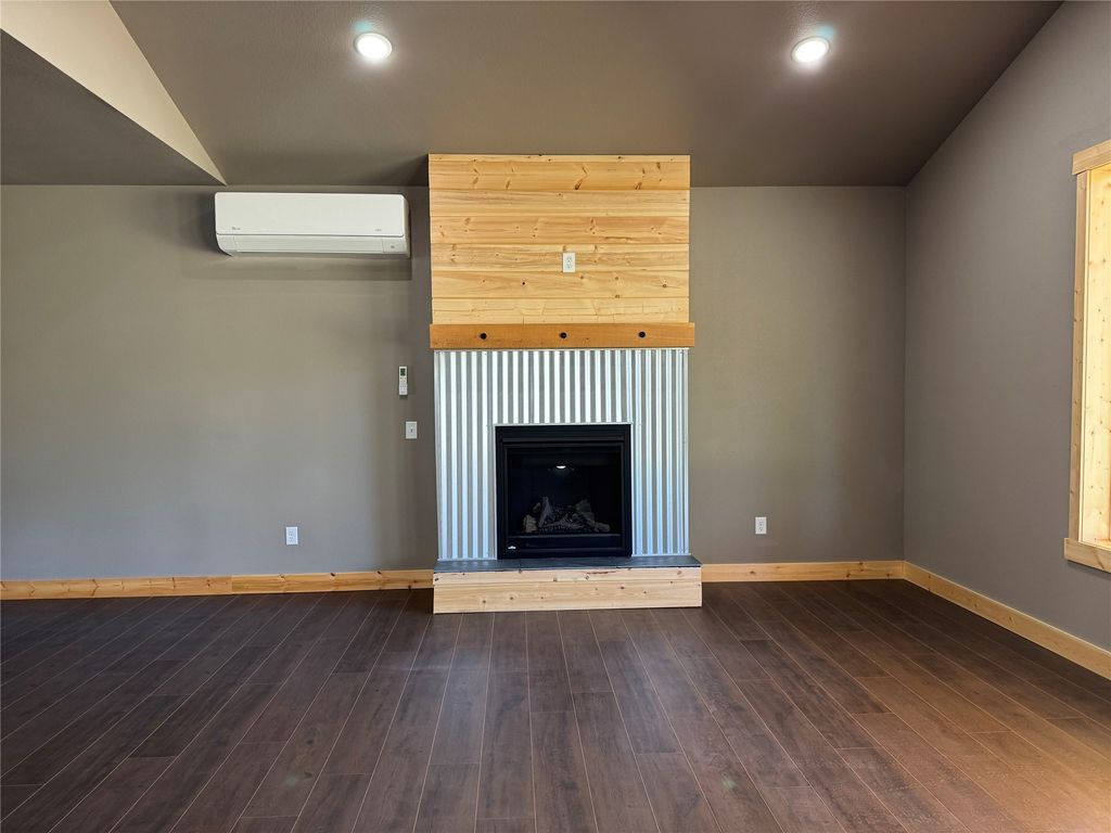 Image 11 of property listing at 10 Panorama Lane, Plains, MT 59859