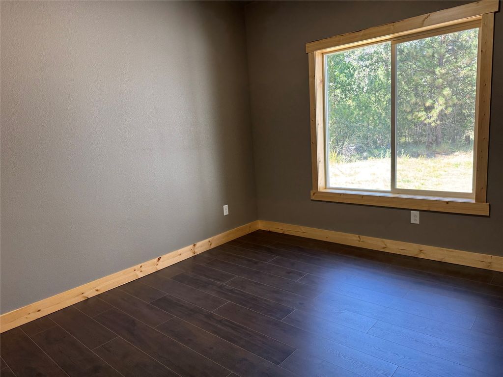 Image 16 of property listing at 10 Panorama Lane, Plains, MT 59859