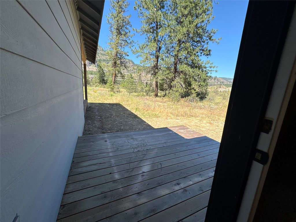 Image 25 of property listing at 10 Panorama Lane, Plains, MT 59859