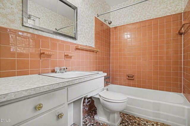 2009 Dartmouth Drive, Durham, NC 27705