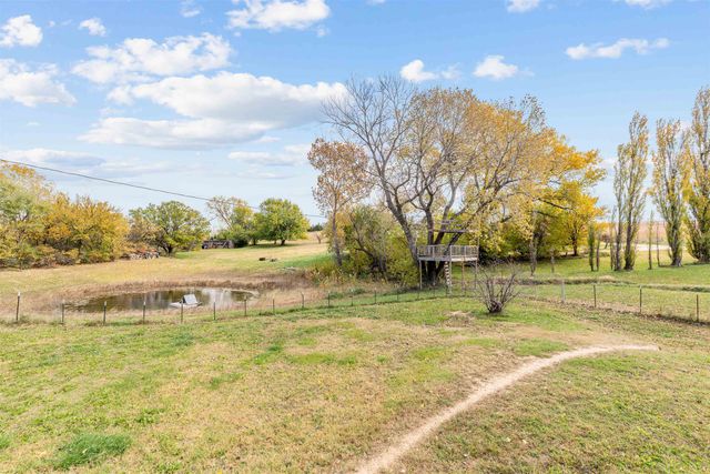 4720 W Pleasant Hill Rd, Salina, KS 67401