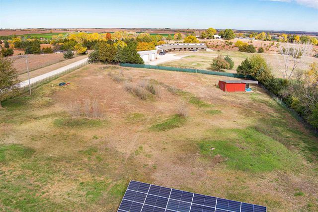 4720 W Pleasant Hill Rd, Salina, KS 67401