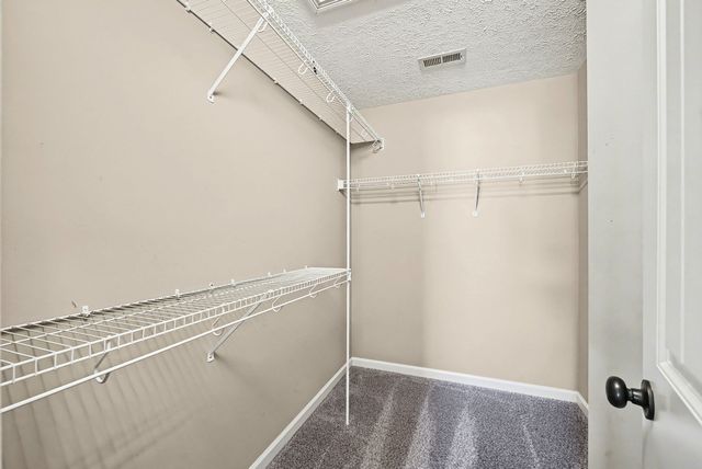 1304 Freedom Dr, Clarksville, TN 37042