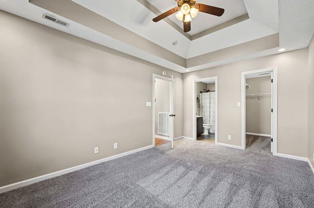 1304 Freedom Dr, Clarksville, TN 37042