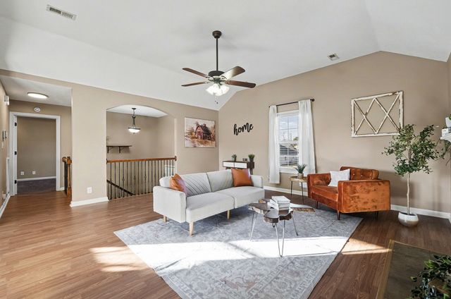 1304 Freedom Dr, Clarksville, TN 37042