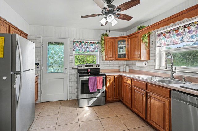 26 Pine Hill Drive, Crestview, KY 41076