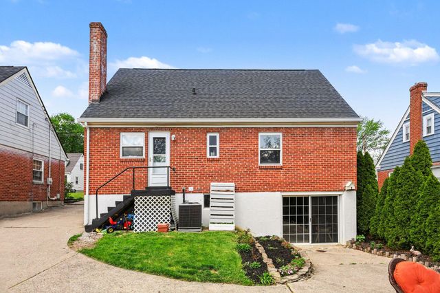 26 Pine Hill Drive, Crestview, KY 41076