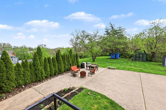 26 Pine Hill Drive, Crestview, KY 41076