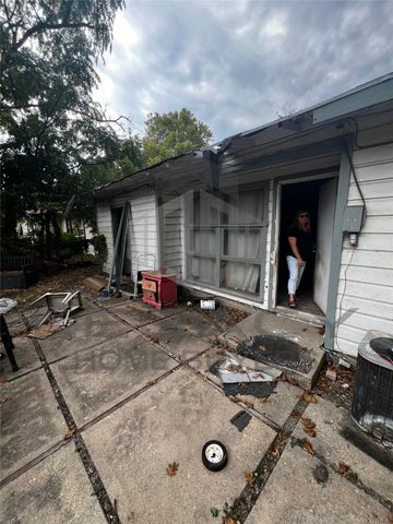 2662 Greenhurst Drive, Farmers Branch, TX 75234