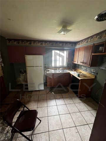 2662 Greenhurst Drive, Farmers Branch, TX 75234