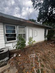 2662 Greenhurst Drive, Farmers Branch, TX 75234