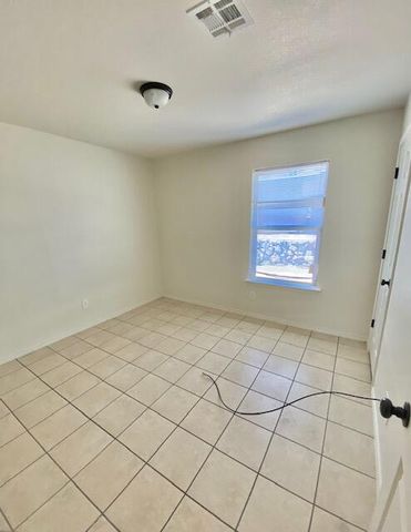 2635 Idalia Avenue A, El Paso, TX 79930