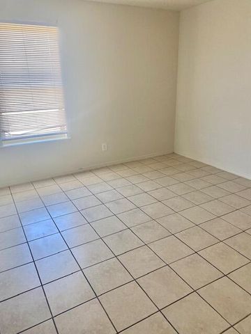 2635 Idalia Avenue A, El Paso, TX 79930