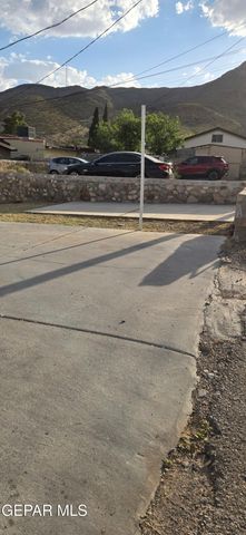 2635 Idalia Avenue A, El Paso, TX 79930