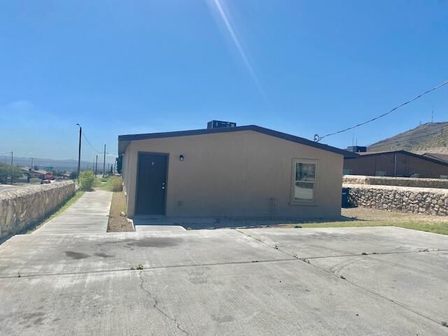 2635 Idalia Avenue A, El Paso, TX 79930
