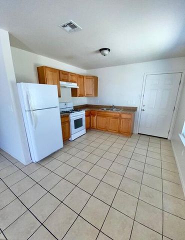 2635 Idalia Avenue A, El Paso, TX 79930