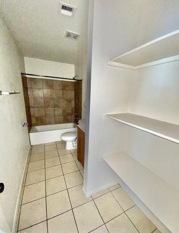 2635 Idalia Avenue A, El Paso, TX 79930