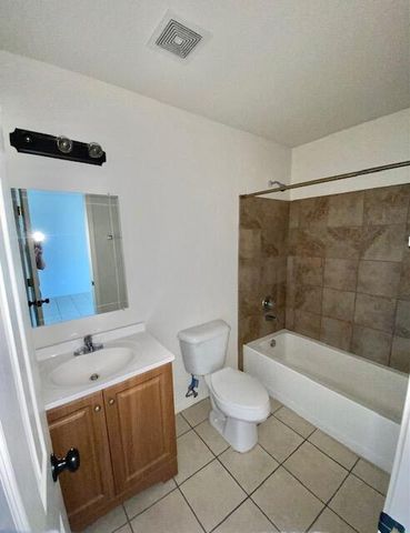 2635 Idalia Avenue A, El Paso, TX 79930
