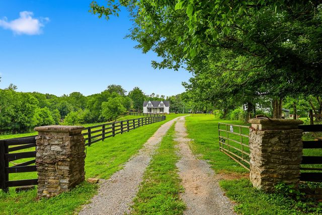 9622 Cornishville Road, Harrodsburg, KY 40330