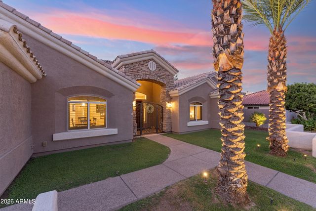 8452 W DONALD Drive, Peoria, AZ 85383