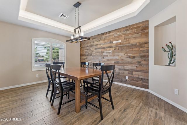 8452 W DONALD Drive, Peoria, AZ 85383