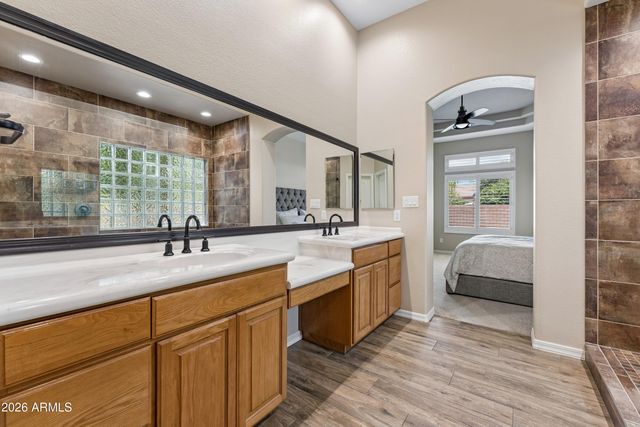 8452 W DONALD Drive, Peoria, AZ 85383