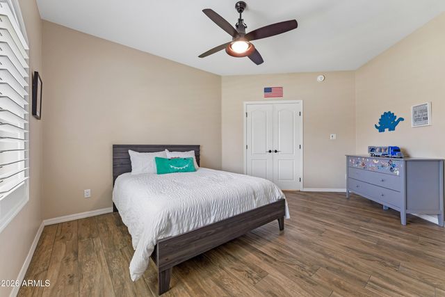 8452 W DONALD Drive, Peoria, AZ 85383