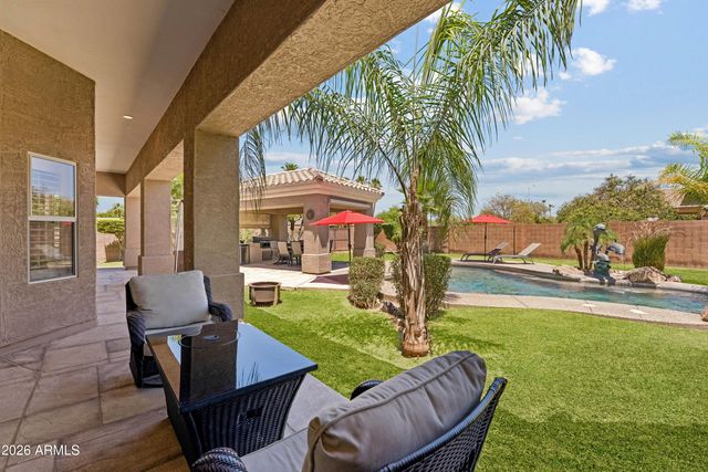 8452 W DONALD Drive, Peoria, AZ 85383