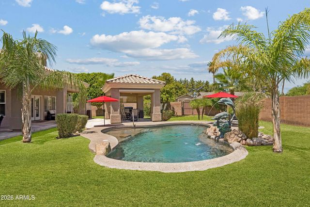 8452 W DONALD Drive, Peoria, AZ 85383