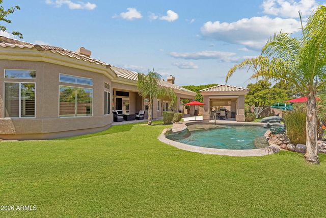 8452 W DONALD Drive, Peoria, AZ 85383