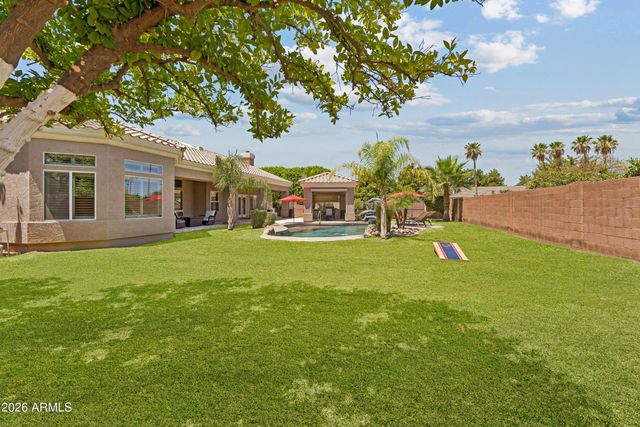 8452 W DONALD Drive, Peoria, AZ 85383