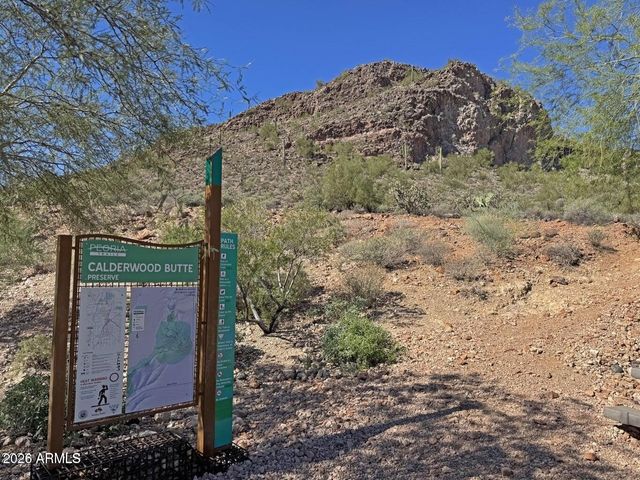 8452 W DONALD Drive, Peoria, AZ 85383