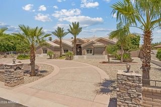 8452 W DONALD Drive, Peoria, AZ 85383