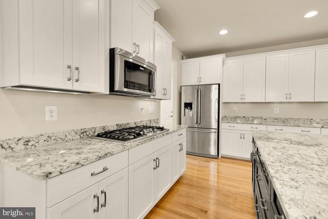 6688 MUIR DR, Haymarket, VA 20169