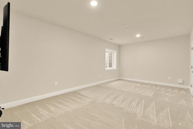 6688 MUIR DR, Haymarket, VA 20169