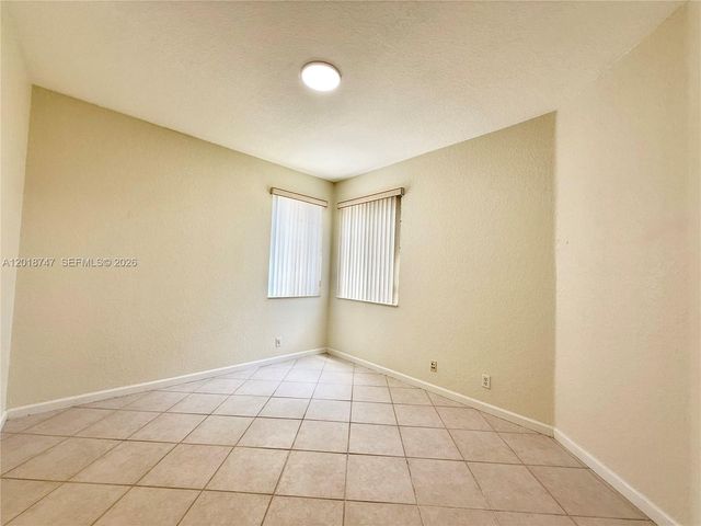 2816 Kinsington Cir 28-1, Weston, FL 33332