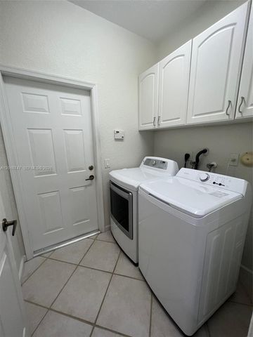 2816 Kinsington Cir 28-1, Weston, FL 33332