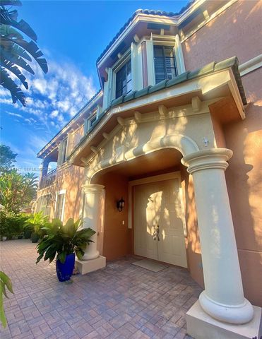 2816 Kinsington Cir 28-1, Weston, FL 33332