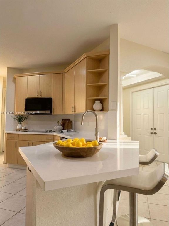 2816 Kinsington Cir 28-1, Weston, FL 33332