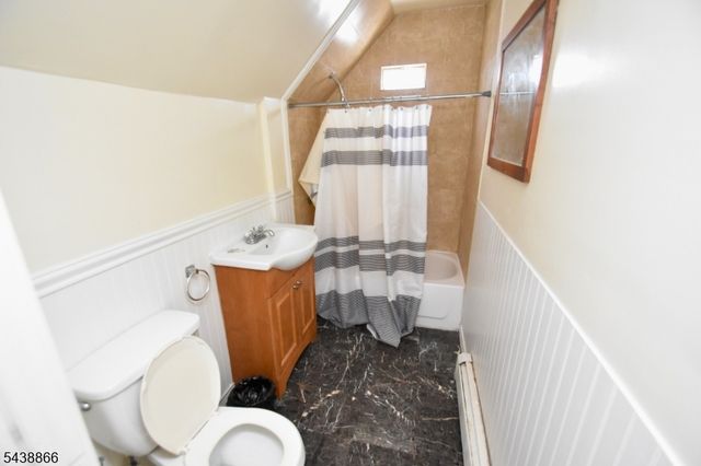 180 N 16Th St, East Orange City, NJ 07017