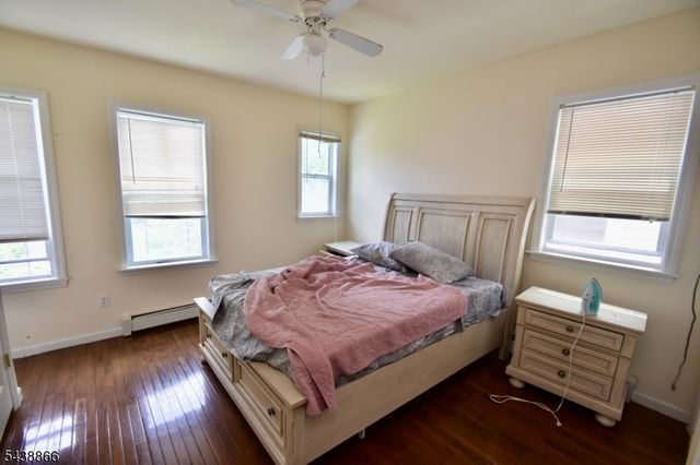 180 N 16Th St, East Orange City, NJ 07017