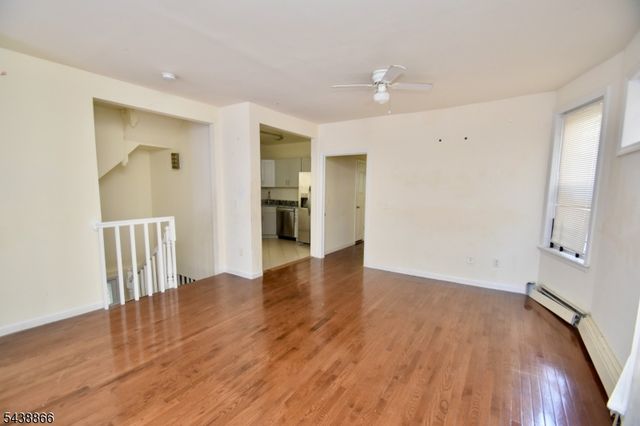 180 N 16Th St, East Orange City, NJ 07017