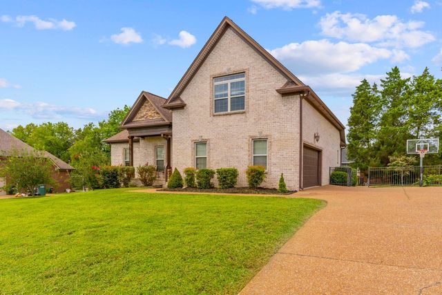 803 Manner Ln, Lebanon, TN 37087