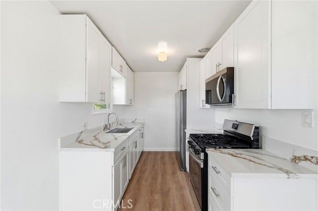 711 Stepney Street, Inglewood, CA 90302